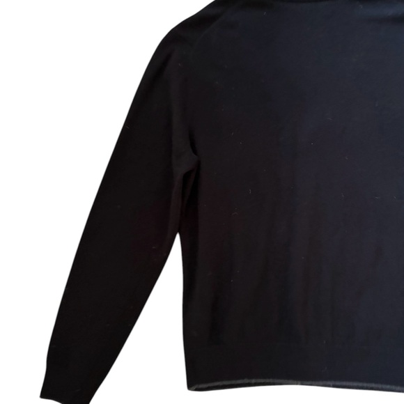 Neiman Marcus 100% Cashmere Classic V-Neck Cardigan Black Size Large - Picture 6 of 10